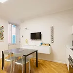 Casa Margot Ad Un Passo Dall'ariston Apartment