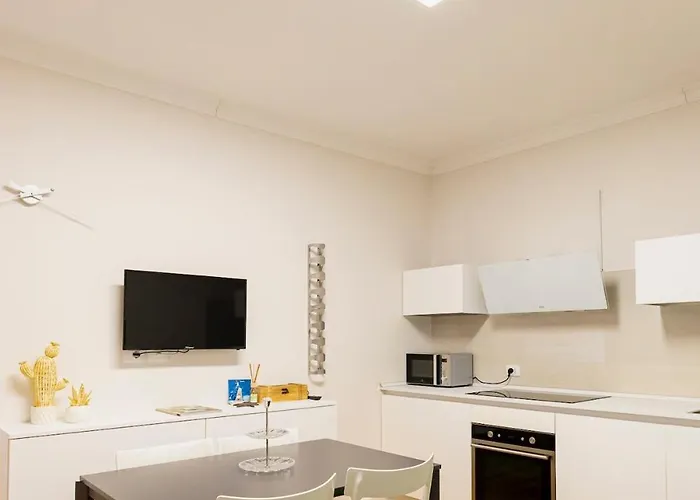 Casa Margot Ad Un Passo Dall'Ariston Διαμέρισμα *